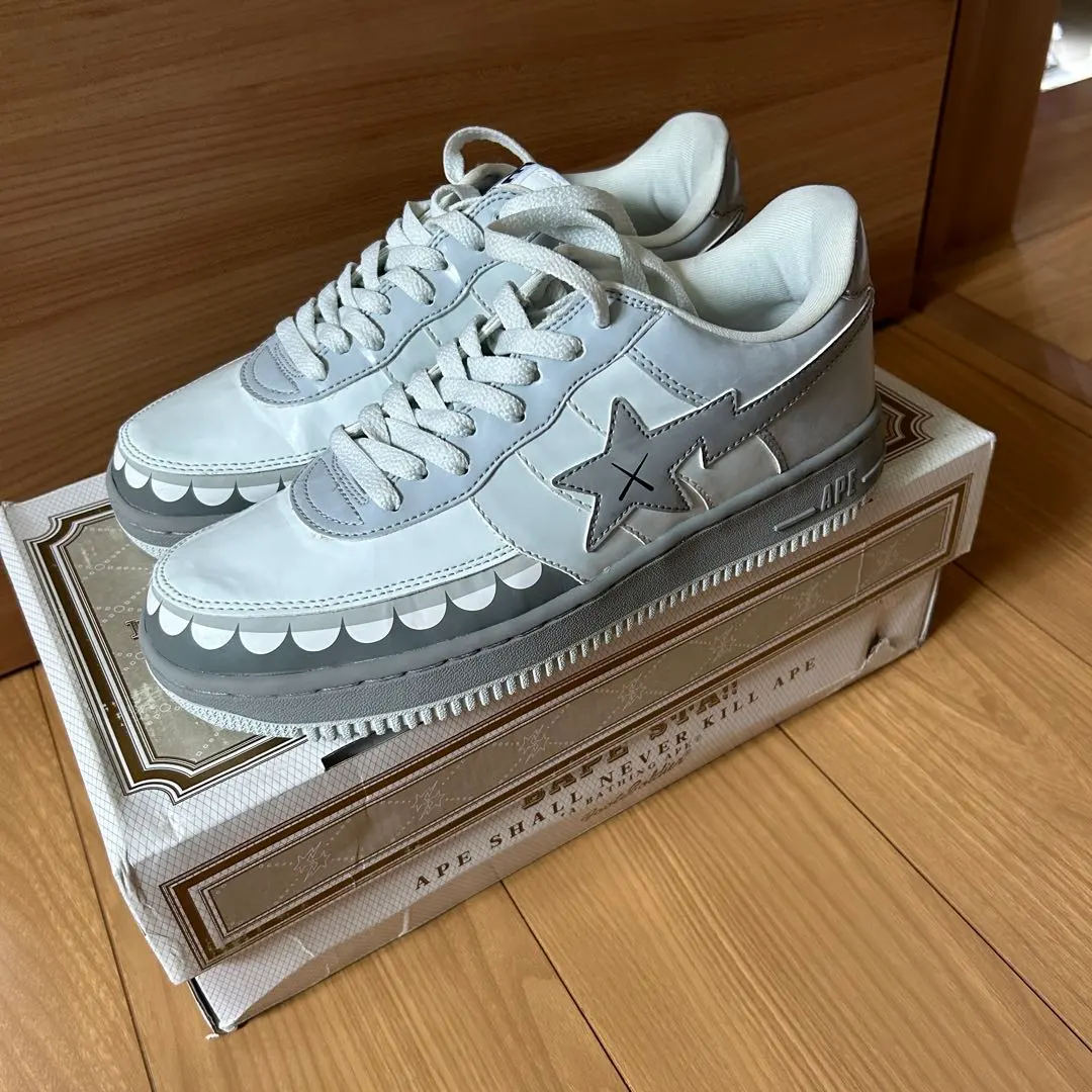 Kaws BAPESTA A Bathing Ape Bape エイプ