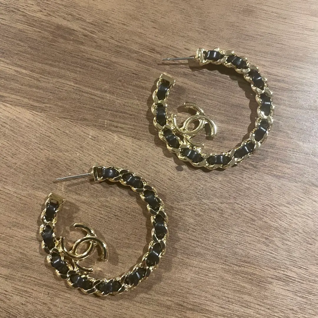 チェーン　ピアス　ノベルティ　シャネル