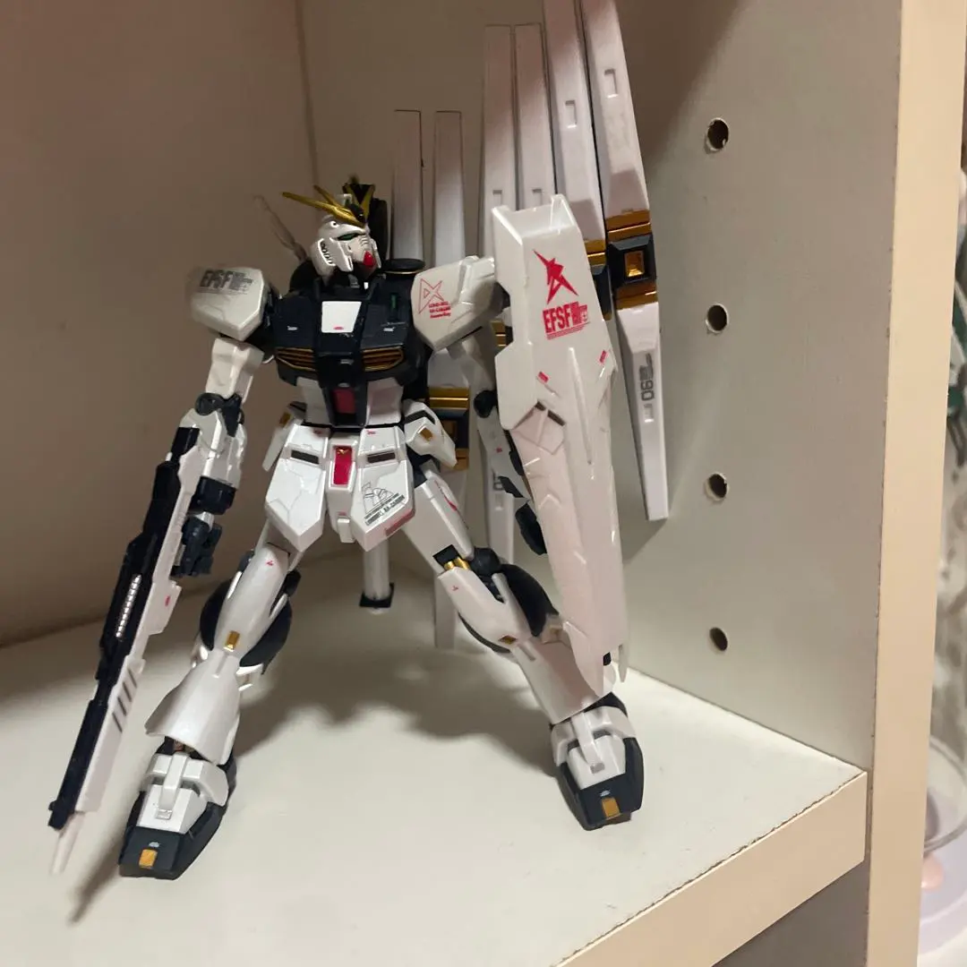 νガンダム フィギュア プラモデル