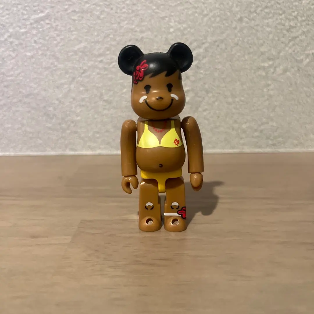 BE@RBRICK　ベアブリック　100%　ハワイ限定　88TEES　レア