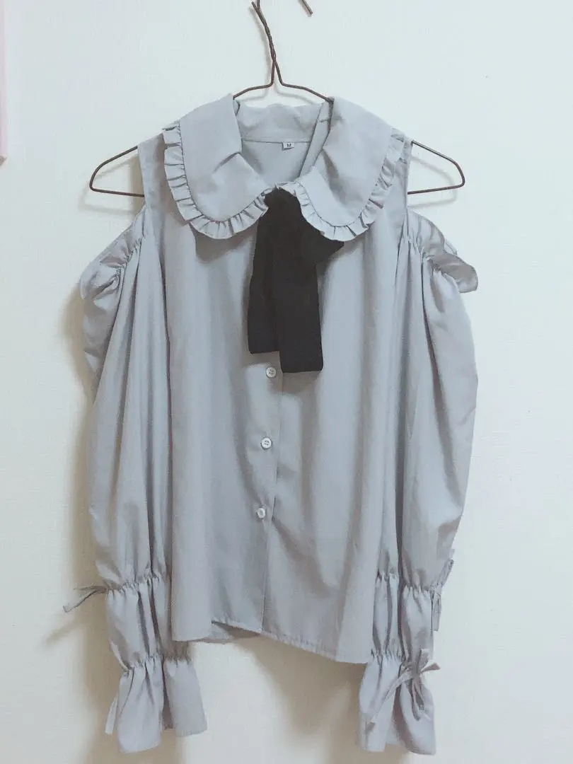 量産型 地雷系 制服 オフショルダー フリル襟 グレーシャツ ブラウス