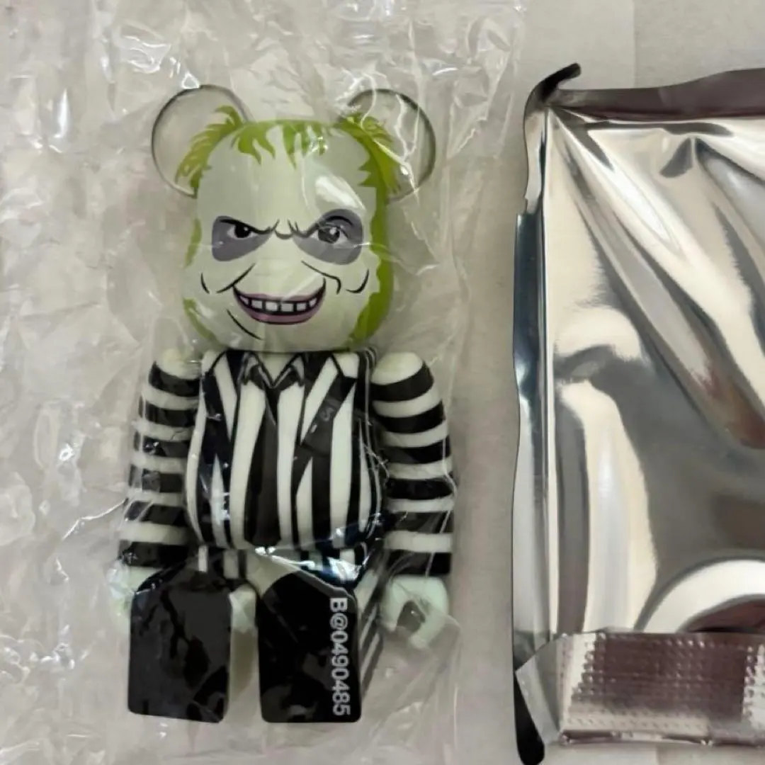 未開封　ビートルジュース ベアブリック BE@RBRICK シリーズ49