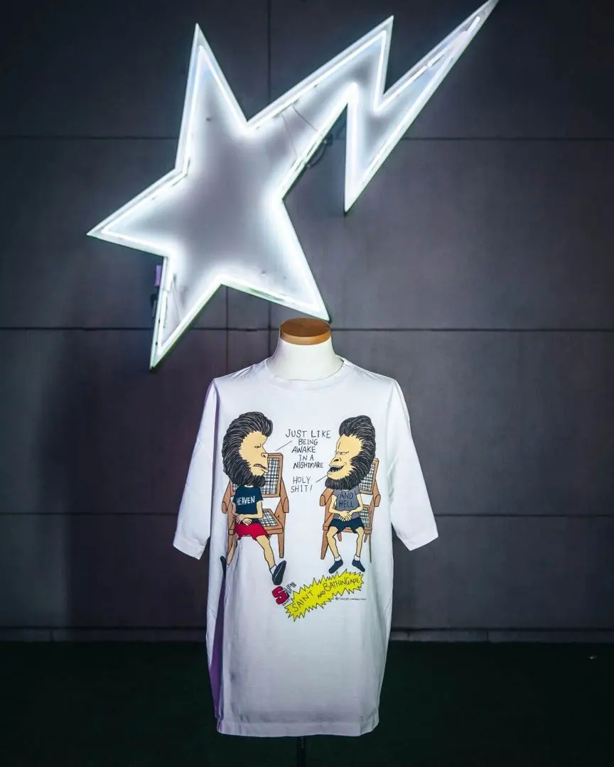 A BATHING APE x SAINT Mxxxxxx コラボTシャツ