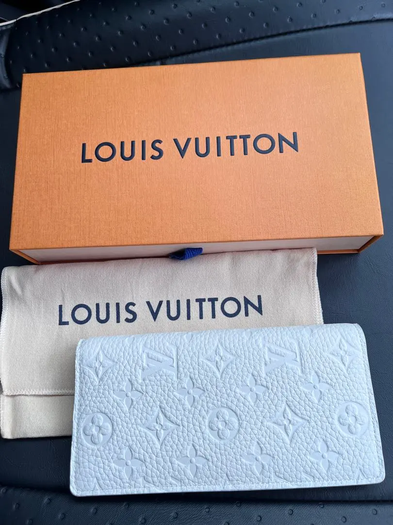 LOUIS VUITTON ホワイトレザー 長財布