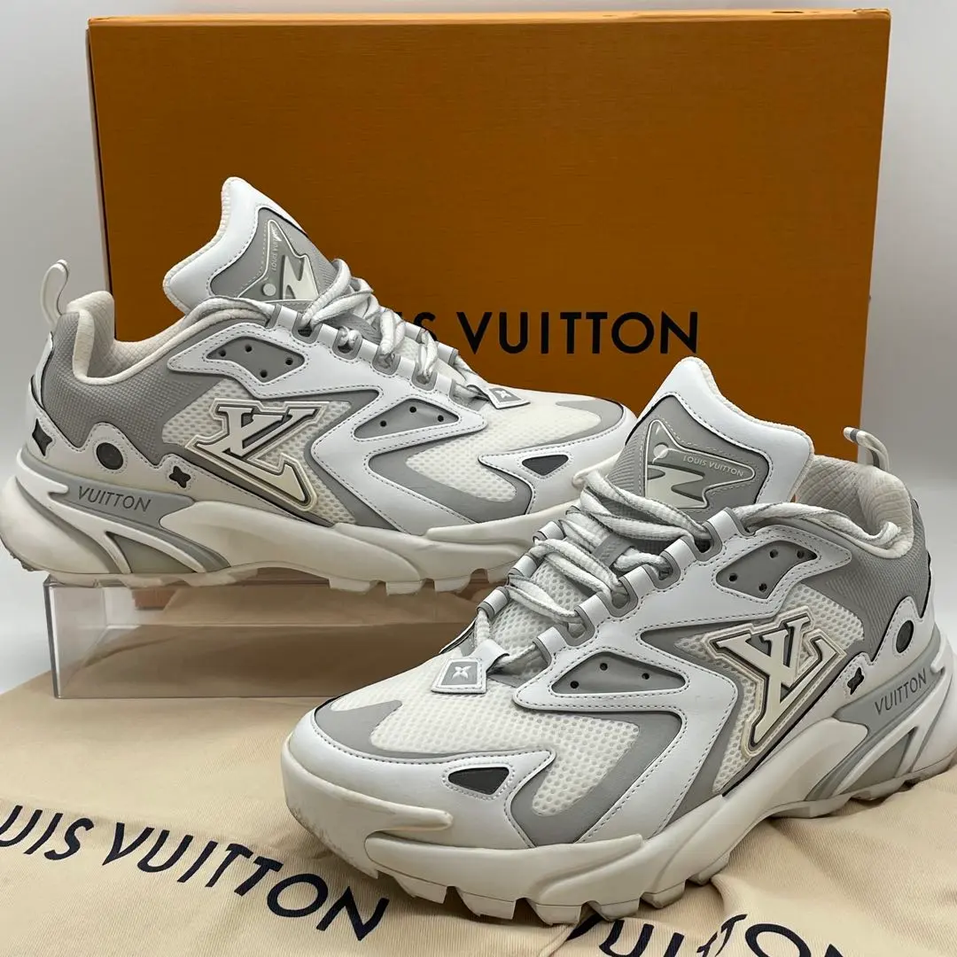 LOUIS VUITTONルイヴィトン タティックライン　スニーカー