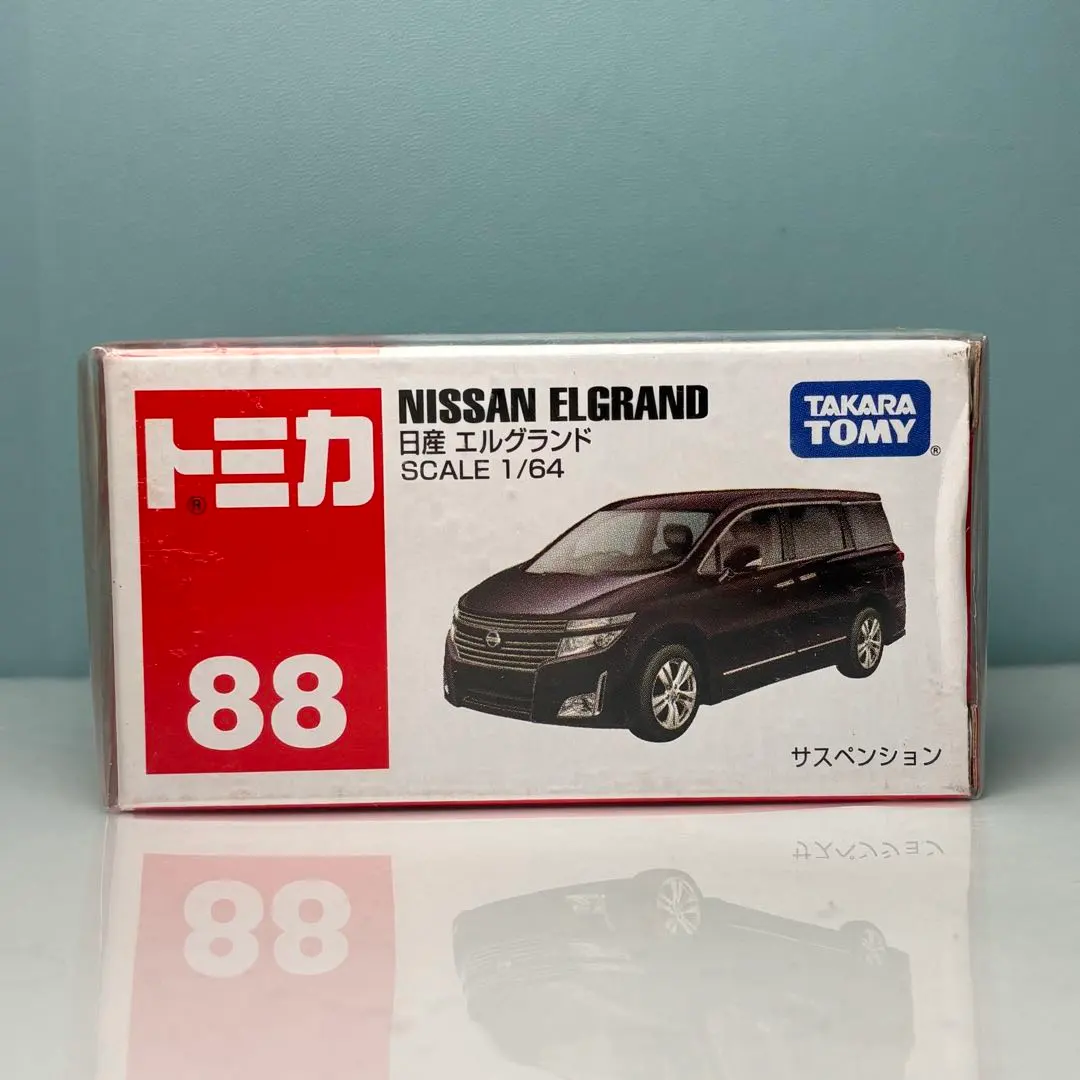 トミカ　日産　エルグランド　未開封　88