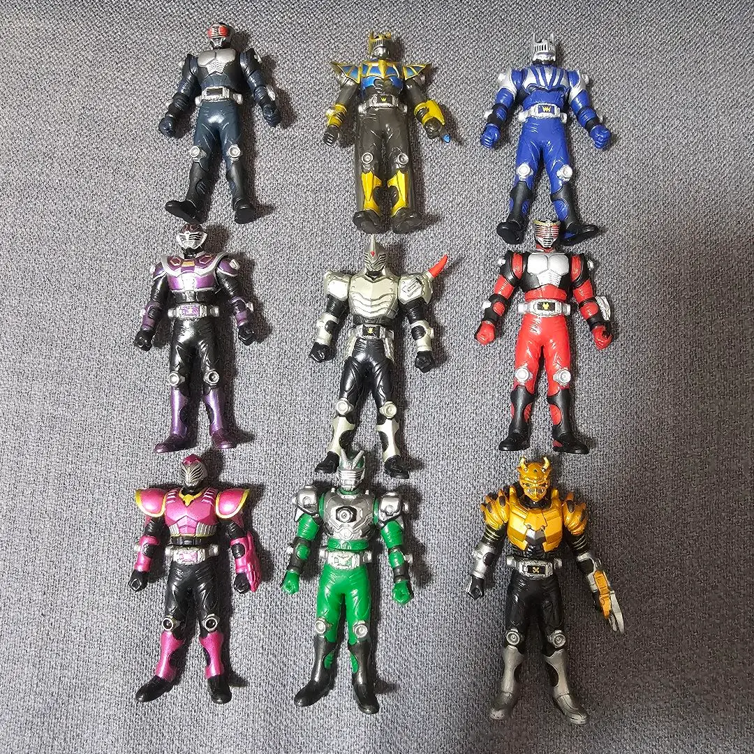 テレビマガジン限定販売仮面ライダー龍騎全ライダーミニフィギュアセット　Aセット