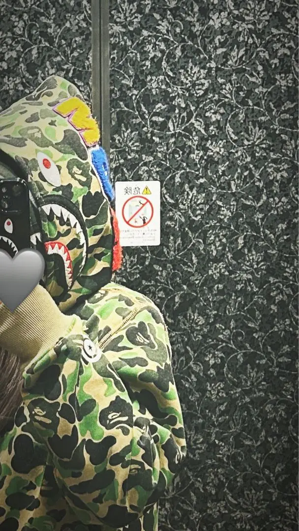 A BATHING APE シャークパーカー 迷彩柄
