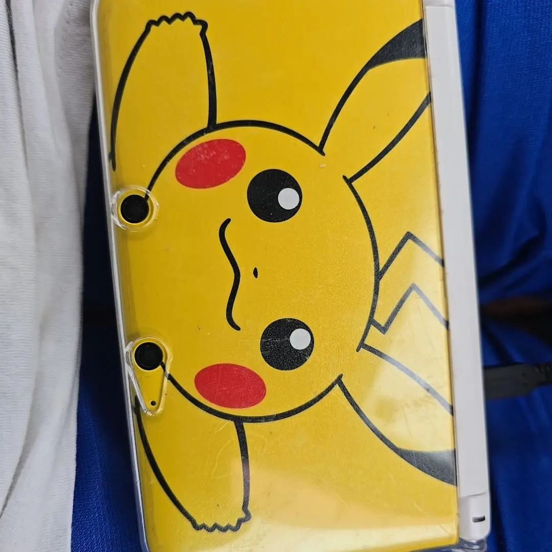 限定版 3DSピカチュウ本体