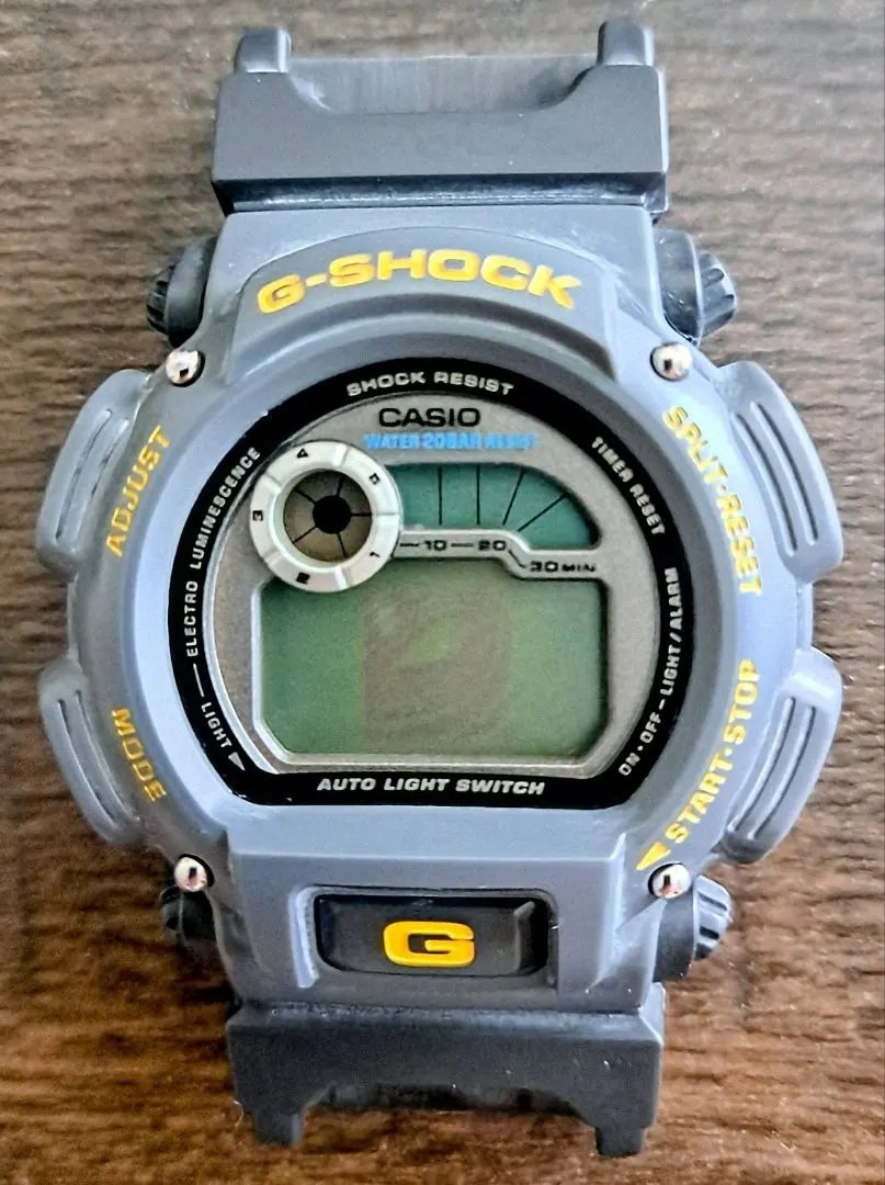 【稀少】CASIO カシオ 限定モデル G-SHOCK DW-9000SR-9T