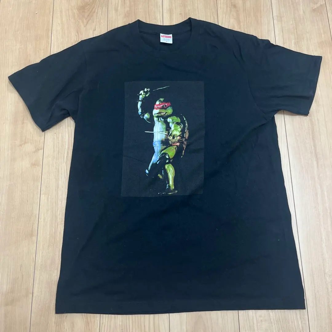 supreme raphael Tシャツ