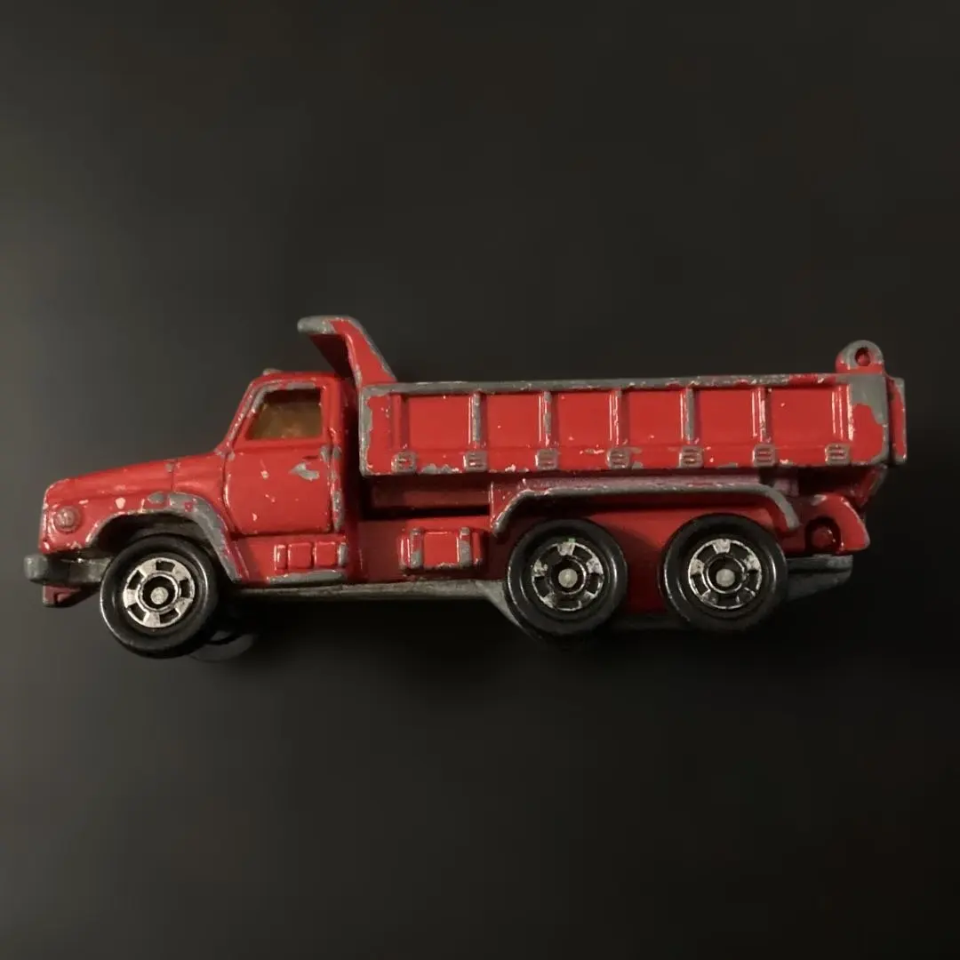 トミカ　日産ディーゼル　ダンプ　日本製