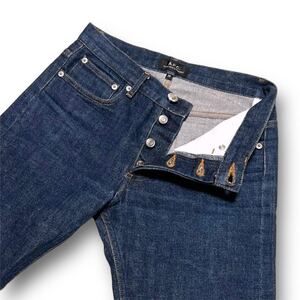 Denim japonés raw con orillo A.P.C. 26