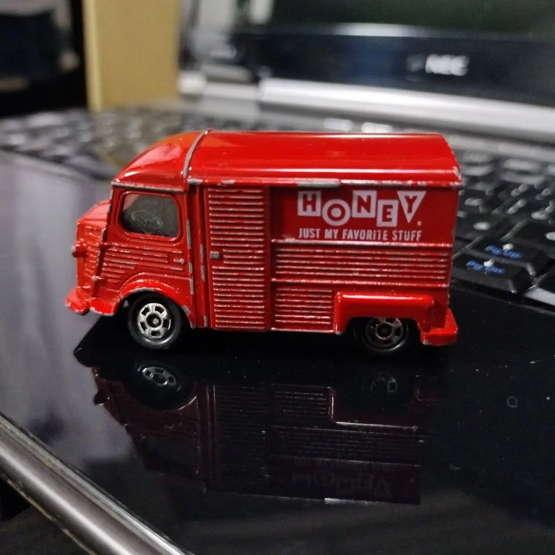 トミカミニカー　シトロエンCITROEN H TRUCK № F17　日本製