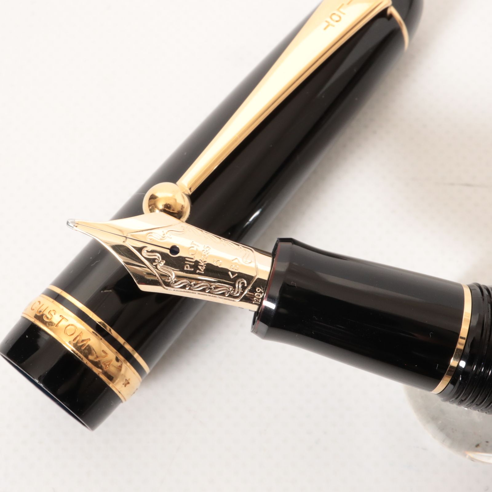 PILOT パイロット カスタム74 万年筆 14金 太字 B ブラック ゴールドトリム 中古 本体のみ