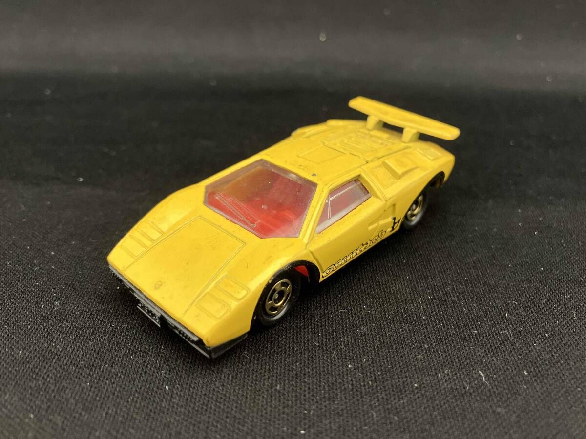トミカ　外国車シリーズ　F50　ランボルギーニ カウンタック LP500S　青箱　日本製　TOMICA
