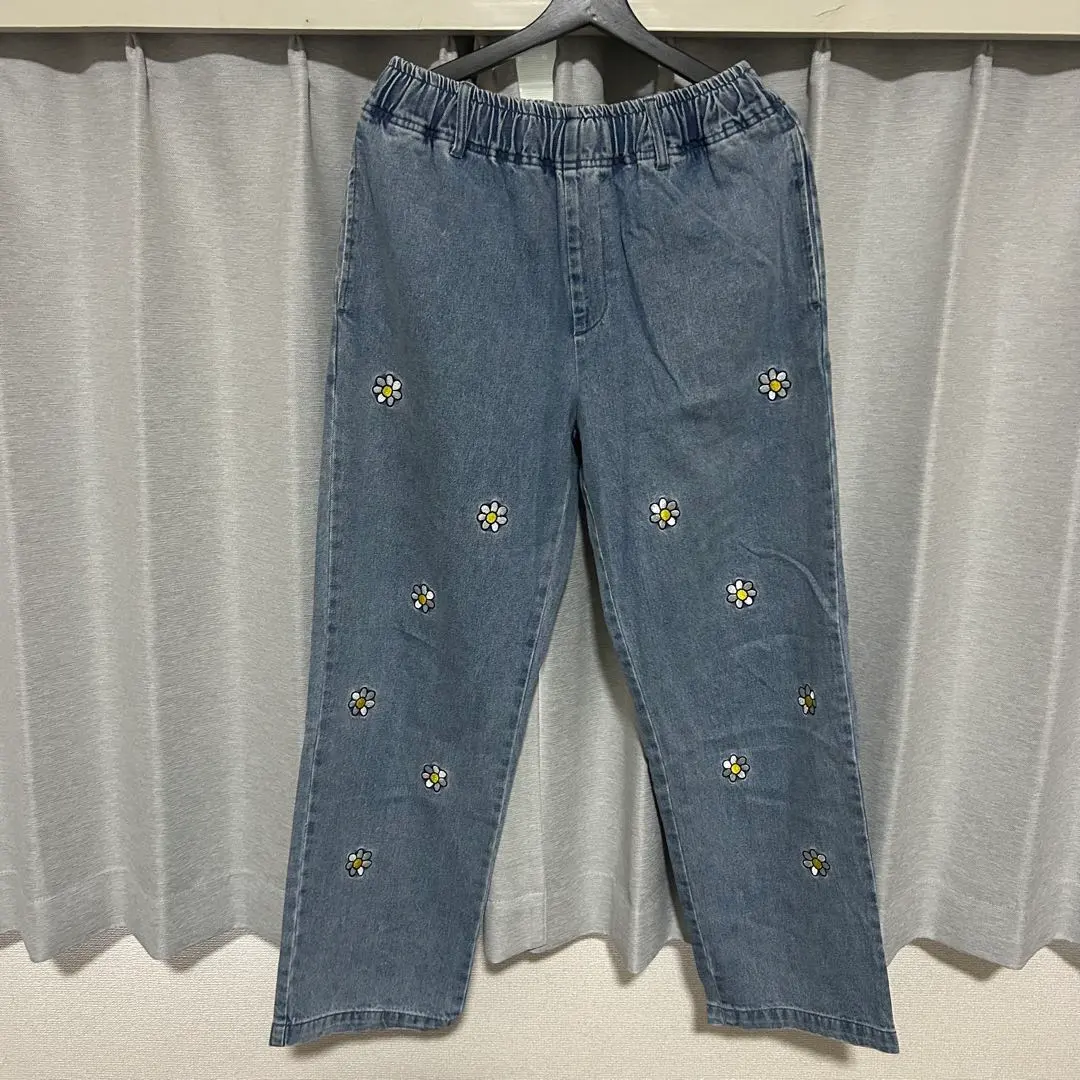 Attitude Makes Style! 花柄刺繍 デニムパンツ M