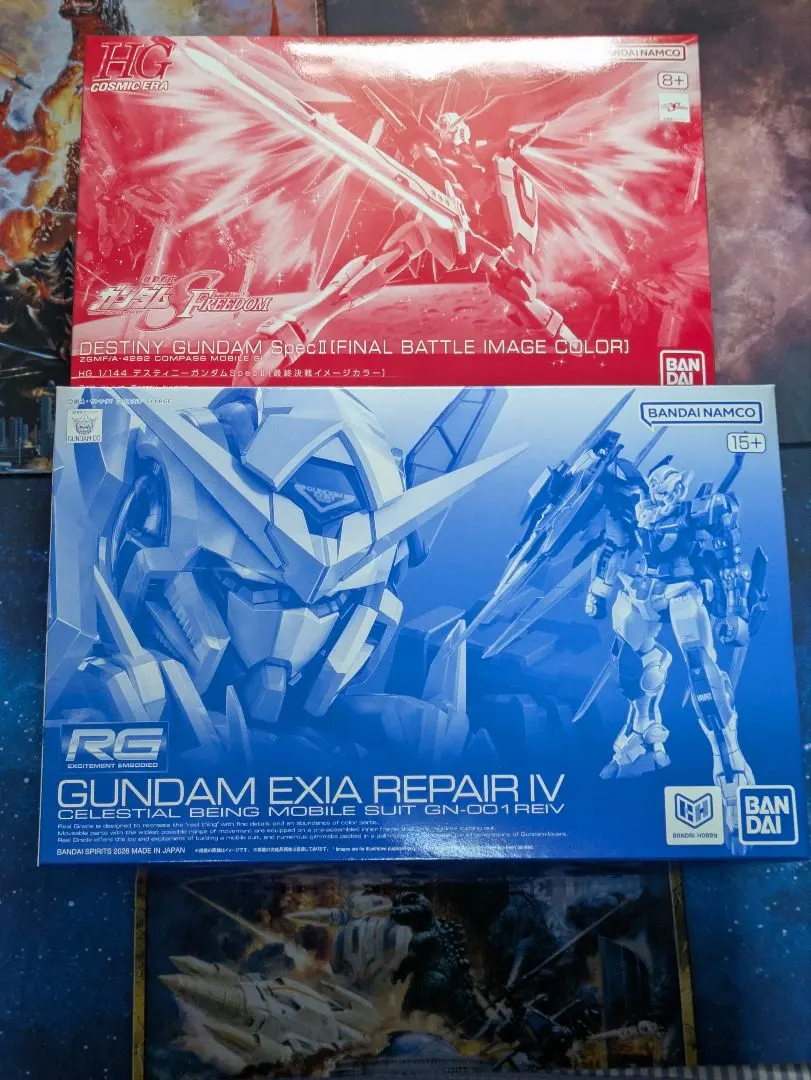 RG ガンダムエクシアリペアIV & HG デスティニーガンダムspecⅱ