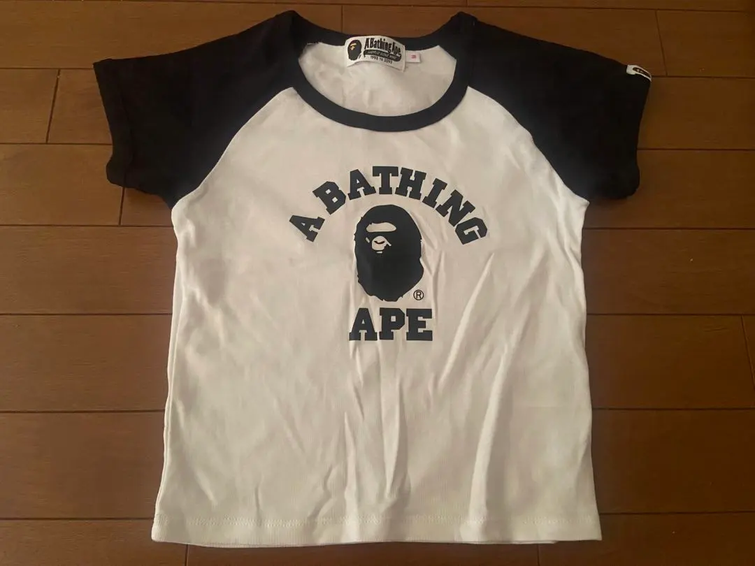 APE Tシャツ　Mサイズ