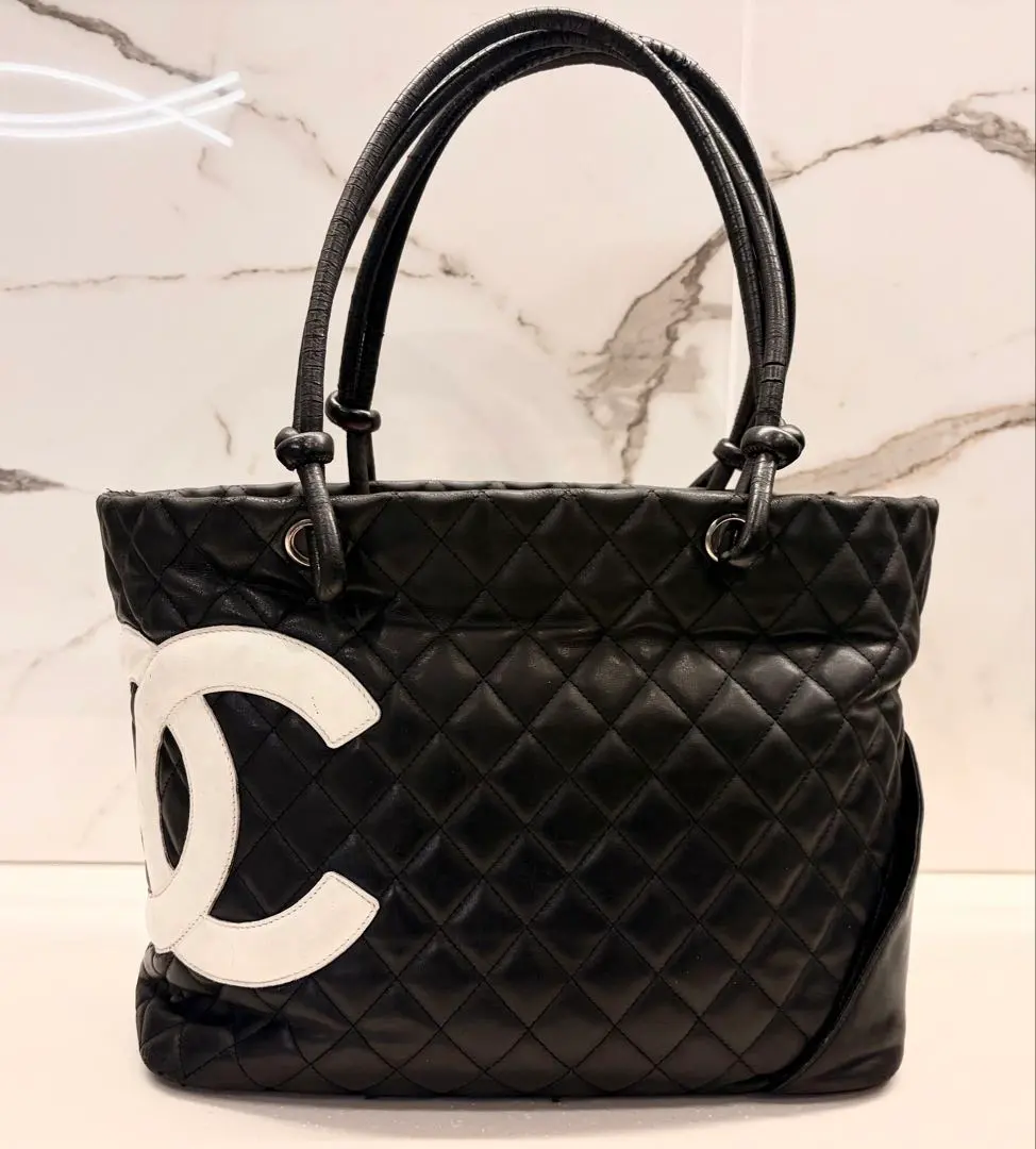 CHANEL シャネル カンボンライン ラージ トートバッグ 黒 白 ココマーク
