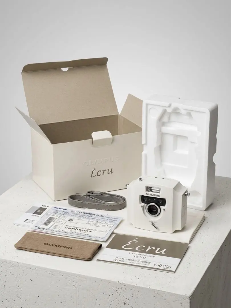 新品OLYMPUS Ecru オリンパス エクリュ フィルムカメラ 元箱付き