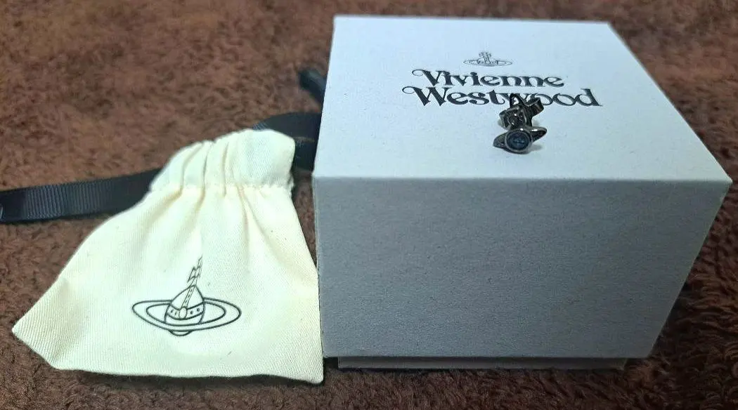 Vivienne Westwood ピアス ロンドンオーブ ガンメタル×ネイビー