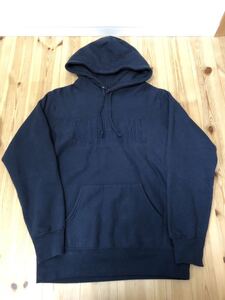 Supreme Supreme M