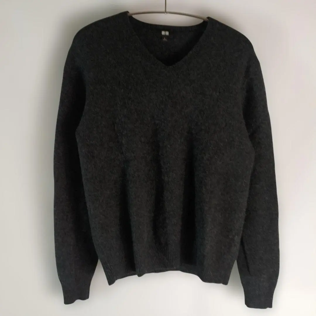 5446 UNIQLO Vネックニット ダークグレー L ウール100%