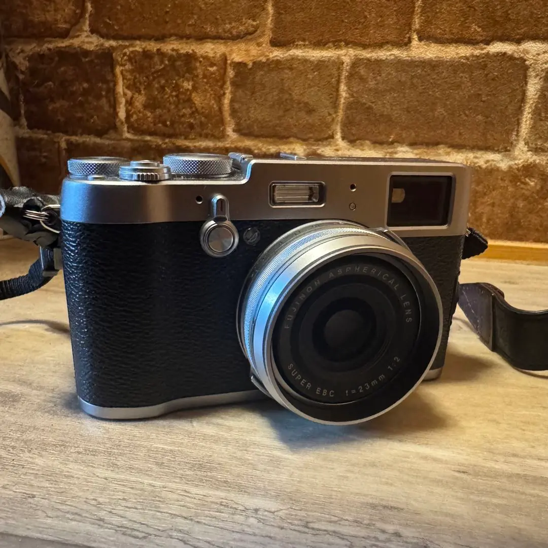 FUJIFILM X100T デジタルカメラ