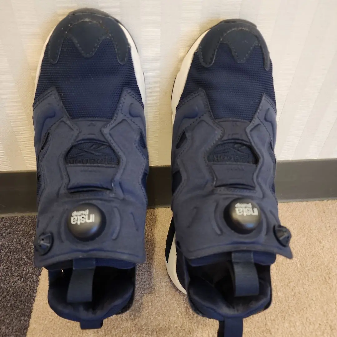 Reebok INSTA PUMP FURY ネイビー 24cm