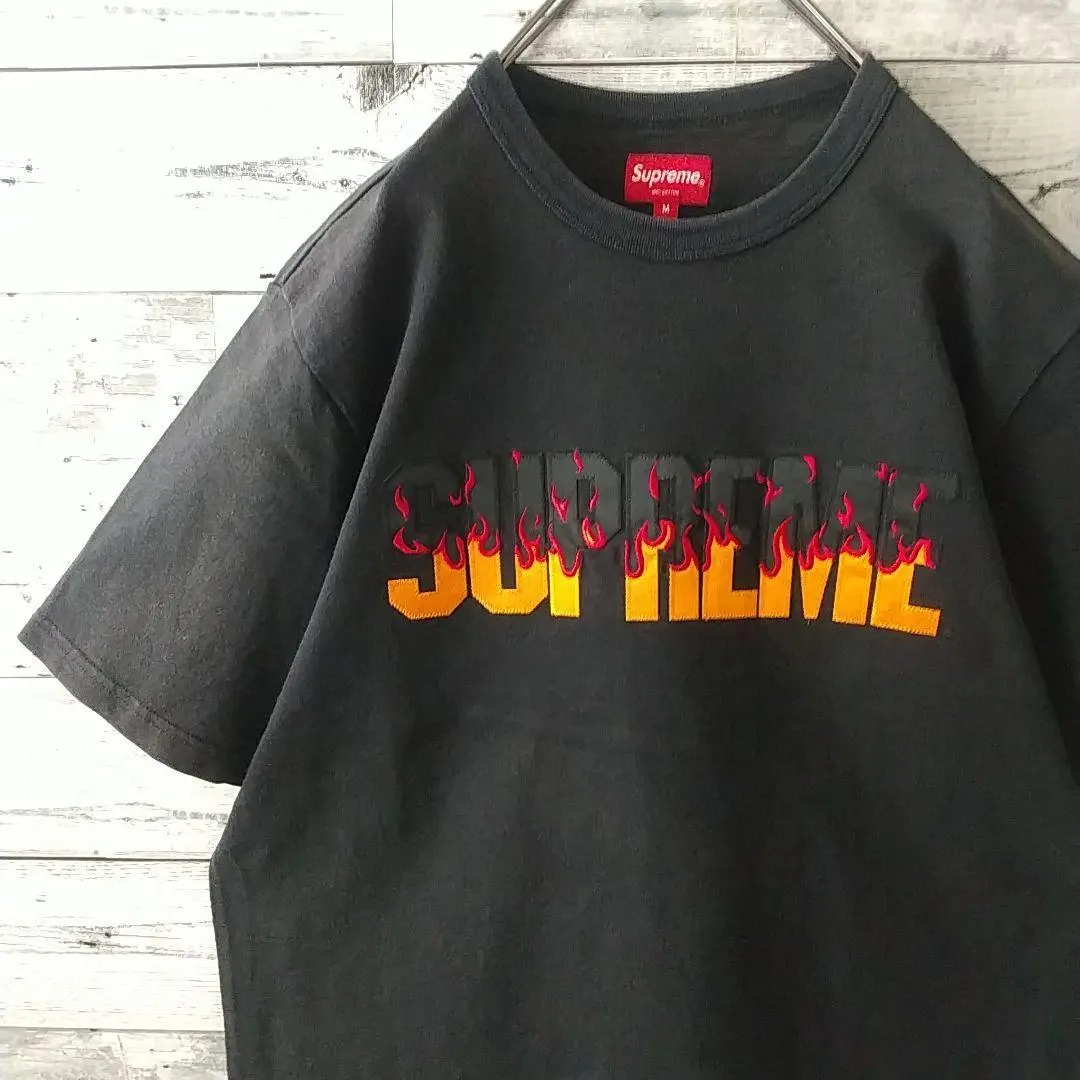 人気デザイン☆シュプリーム 刺繍 ファイアーパターン センターロゴ Tシャツ M
