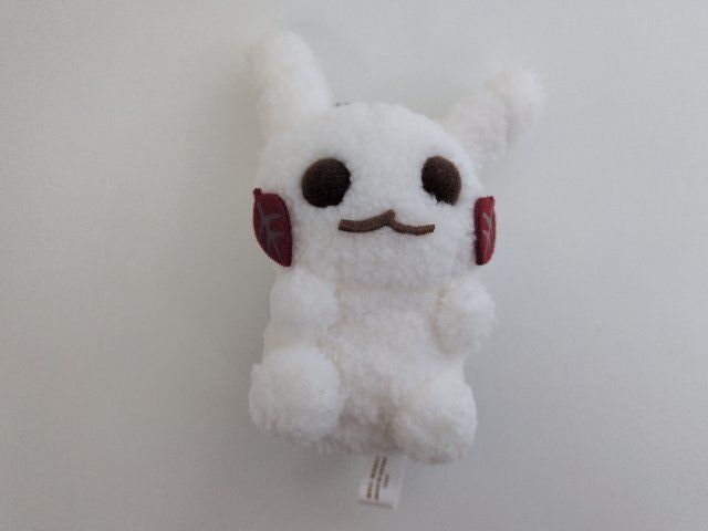ポケモン ピカチュウゆきだるま　ぬいぐるみ　冬のかくれんぼ　　ポケモンセンター限定
