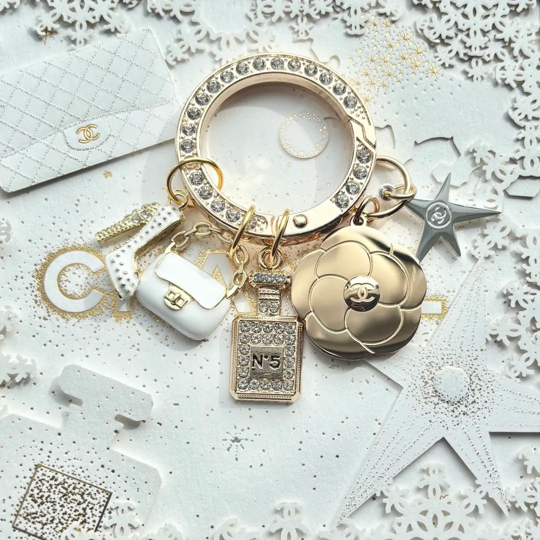 CHANEL 2025 限定チャーム　カメリア