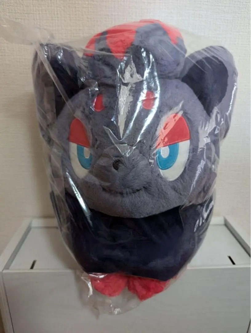 ポケモンセンターオリジナル ふわふわ抱きぬいぐるみ ゾロア