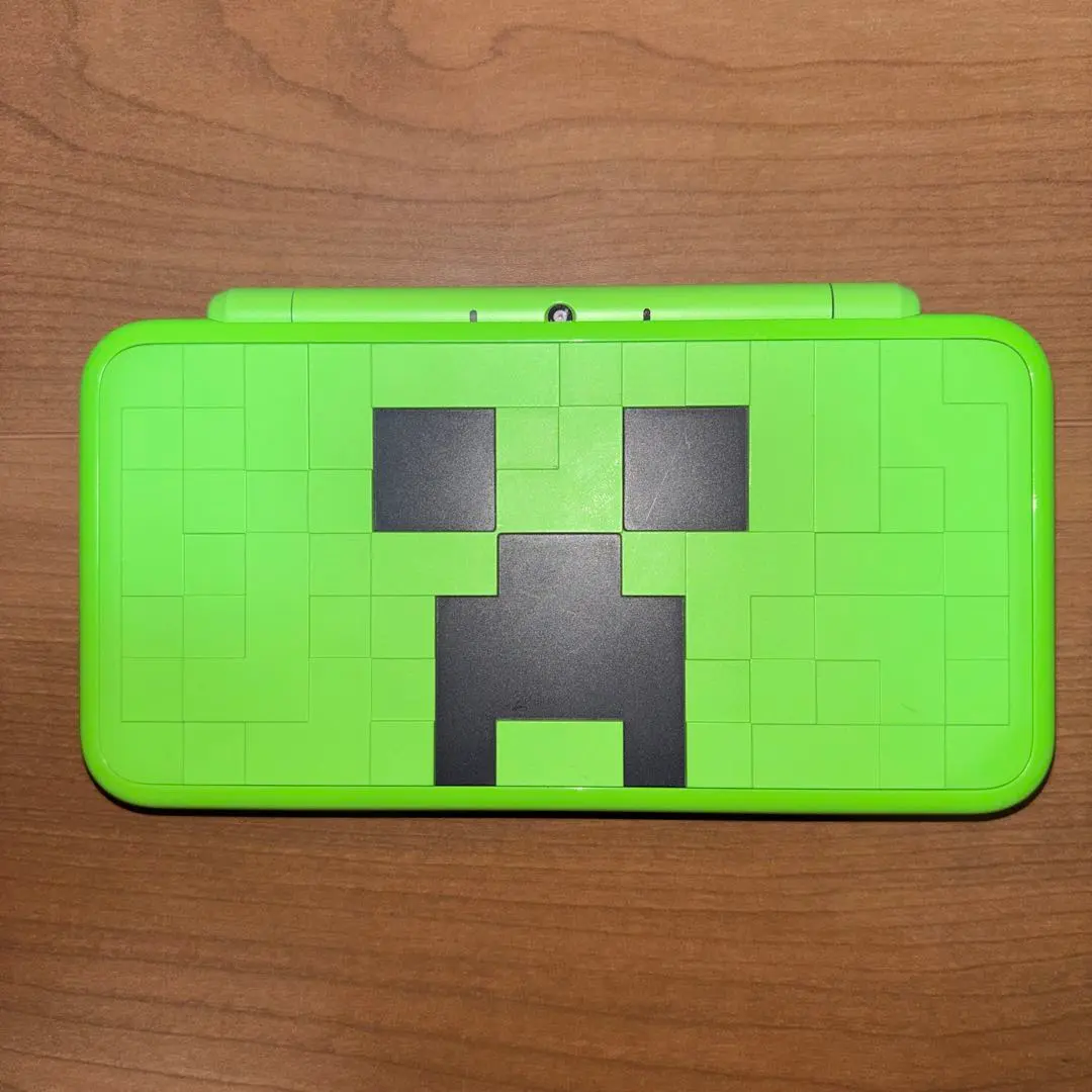 New Nintendo 2DS LL マインクラフト Edition