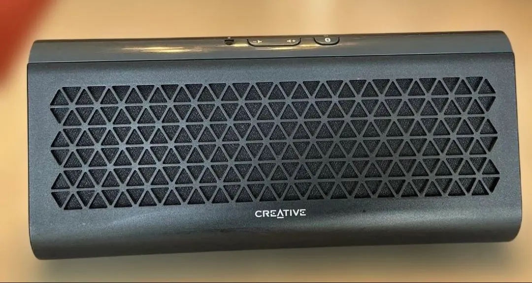ワイヤレス・スピーカー！クリエイティブ Airwave 低音が響く！
