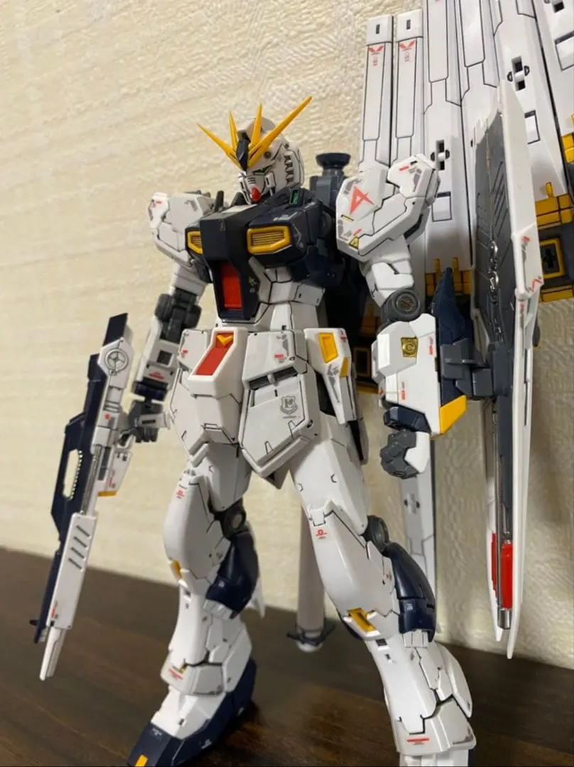 RG νガンダム　ガンプラ