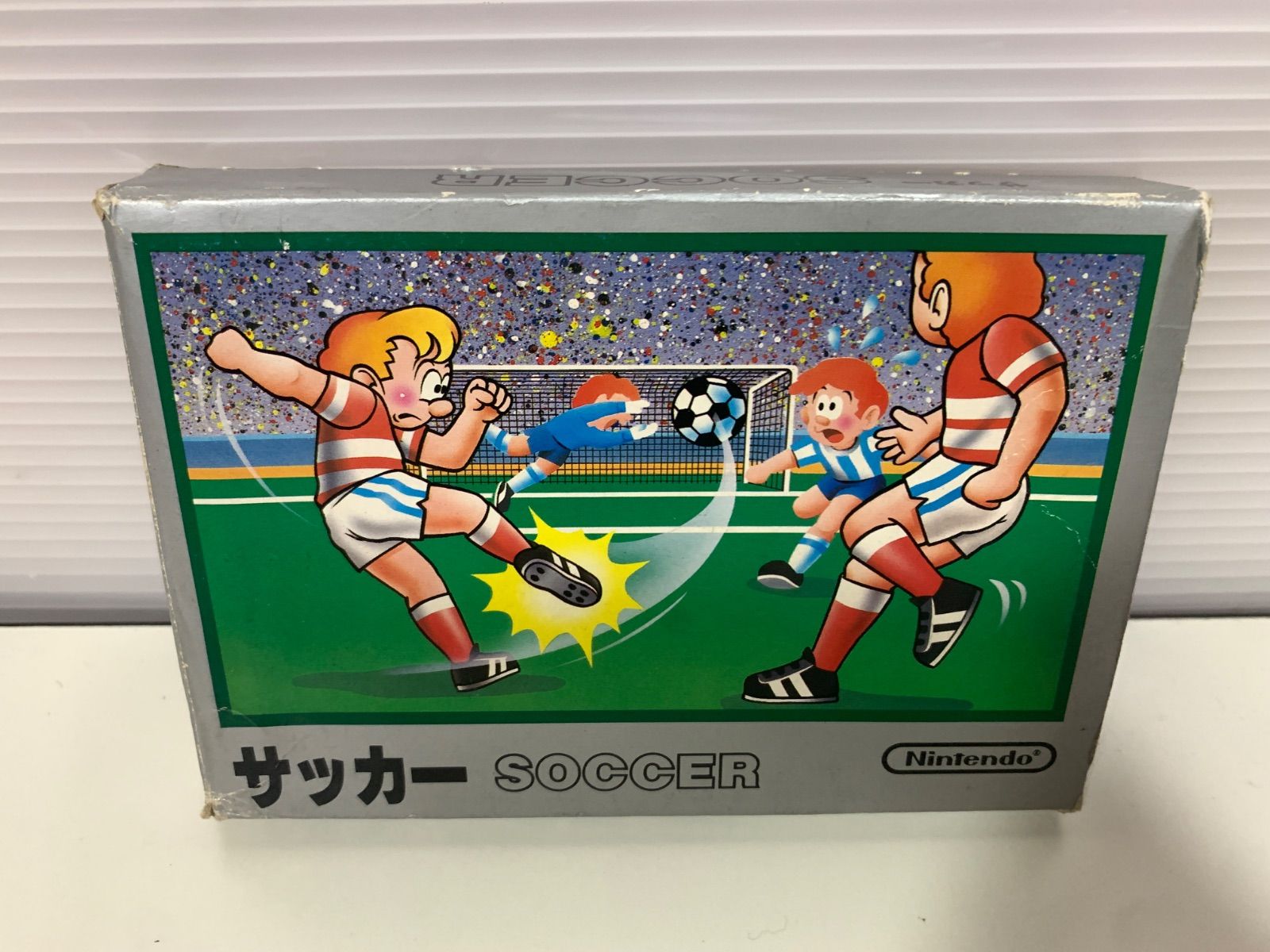 【完品・箱説明書付】ファミコン サッカー SOCCER 任天堂 銀箱 レトロゲーム