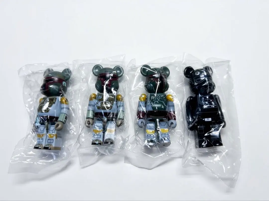 ⁠【新品未開封】ベアブリック スターウォーズ 4体セット ボバフェット色違い