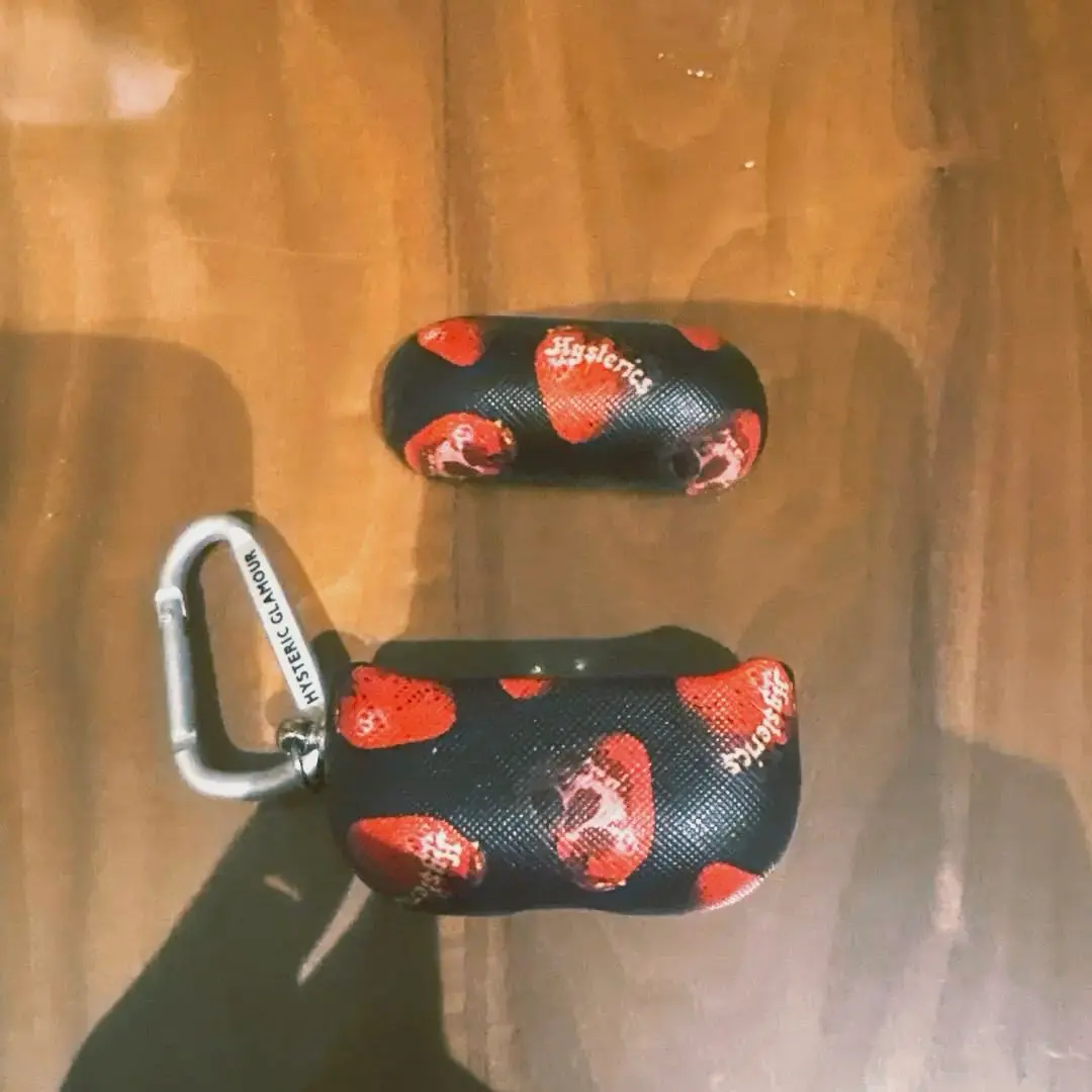 HYSTERIC GLAMOUR イヤホンケース ストロベリー柄