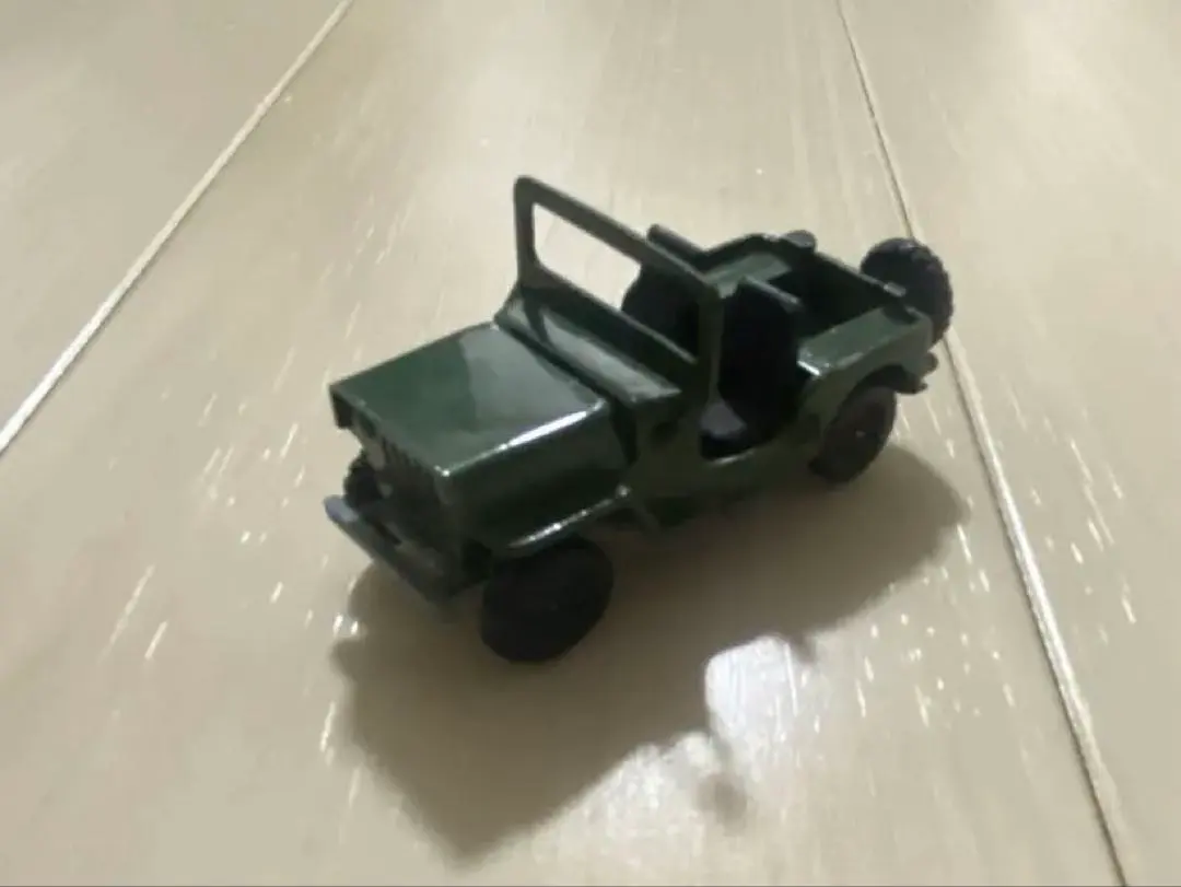 本日限定出品‼️お買い得価格　トミカ黒箱　日本製 三菱ジープ J3R