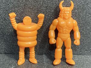 Figuras japonesas de sofubi One up