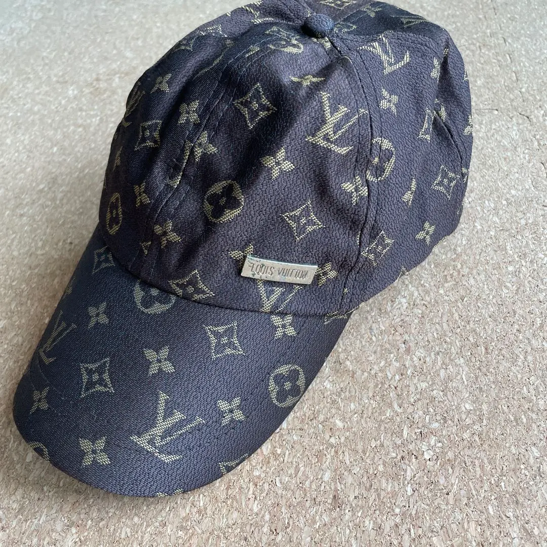 LOUIS VUITTON モノグラム キャップ
