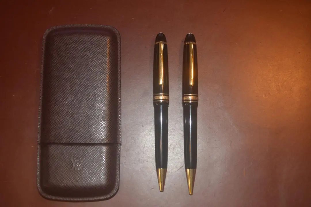 MONTBLANC　ボールペンとペンシル　Louis Vuitton　タイガ