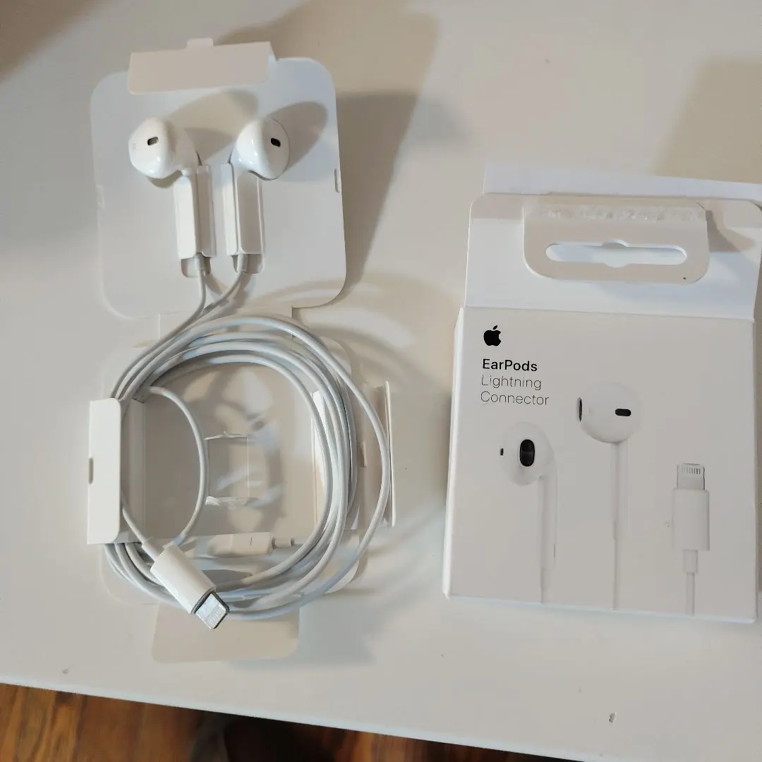 Apple EarPods Lightning Connector