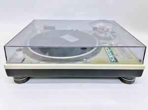 Audio Equipment A Technics SL-1200MK5 OK