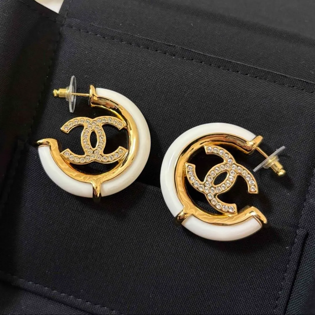 CHANEL ココマーク ピアス フープピアス ホワイト×ゴールド