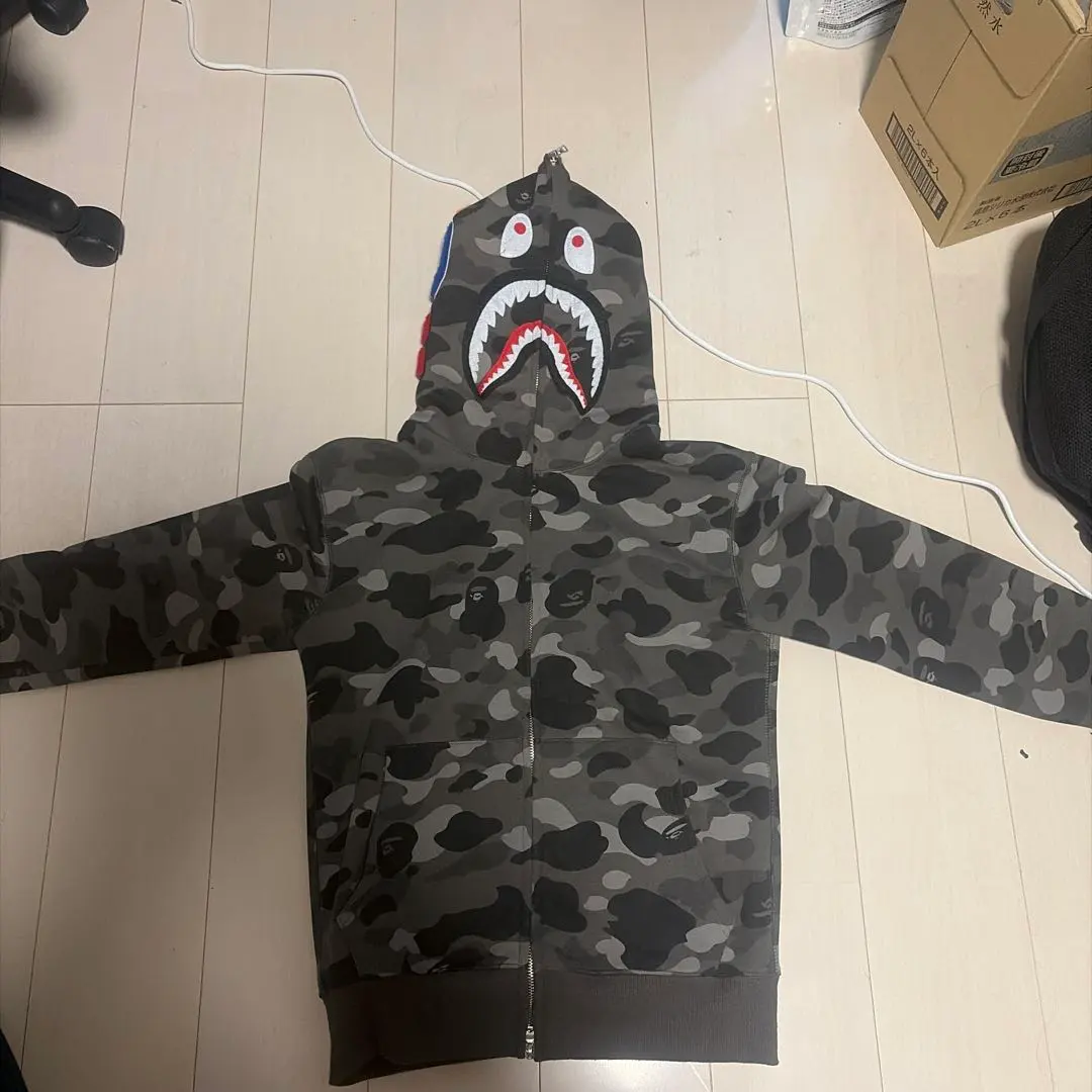 A Bathing Ape カモフラージュシャークパーカー