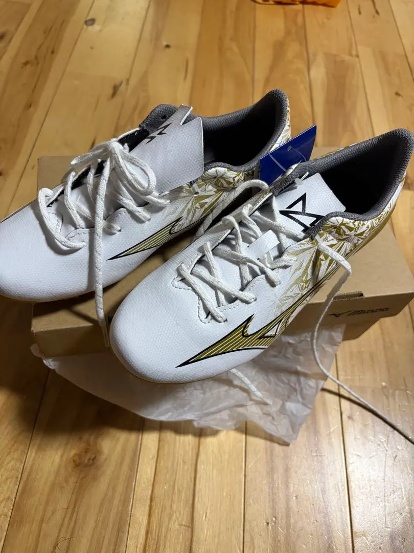 MIZUNO ALPHA スパイク ホワイト ゴールド23.5センチ　新品
