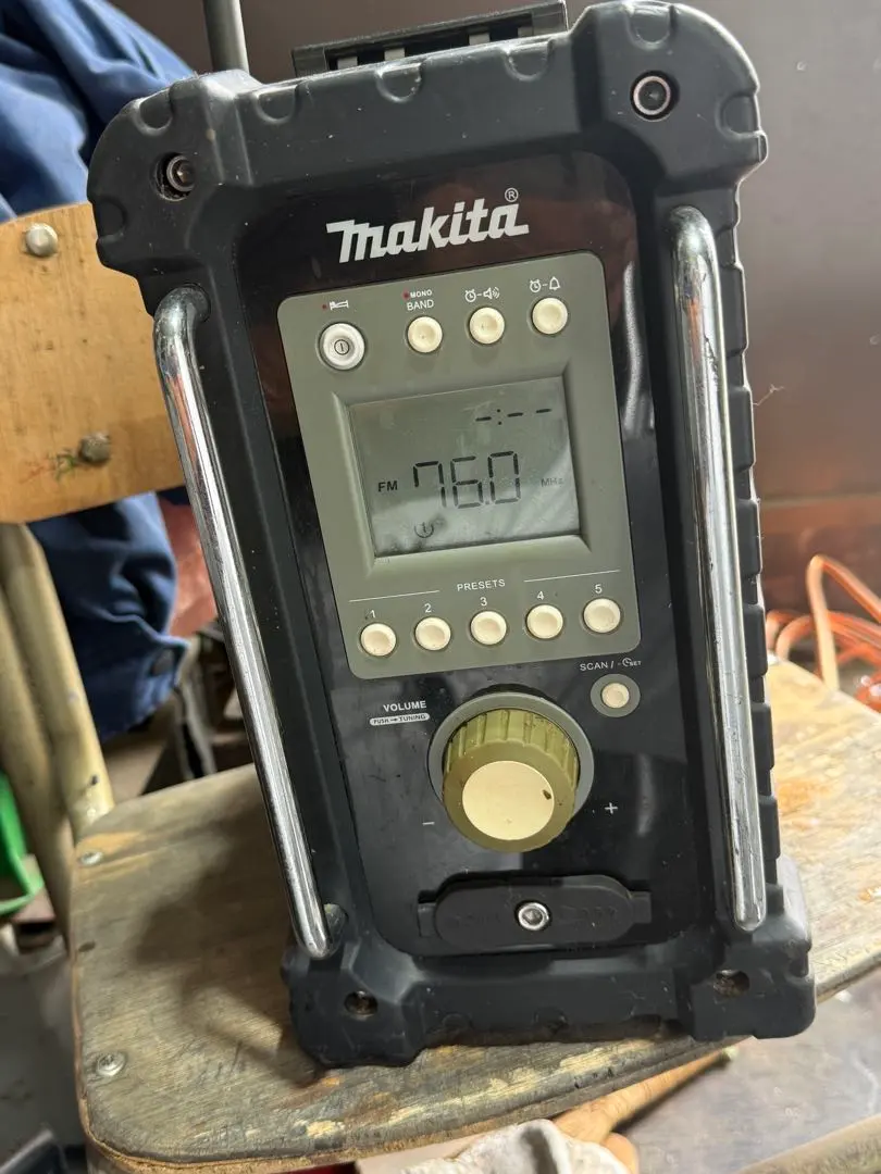 Makita マキタ ラジオ 本体